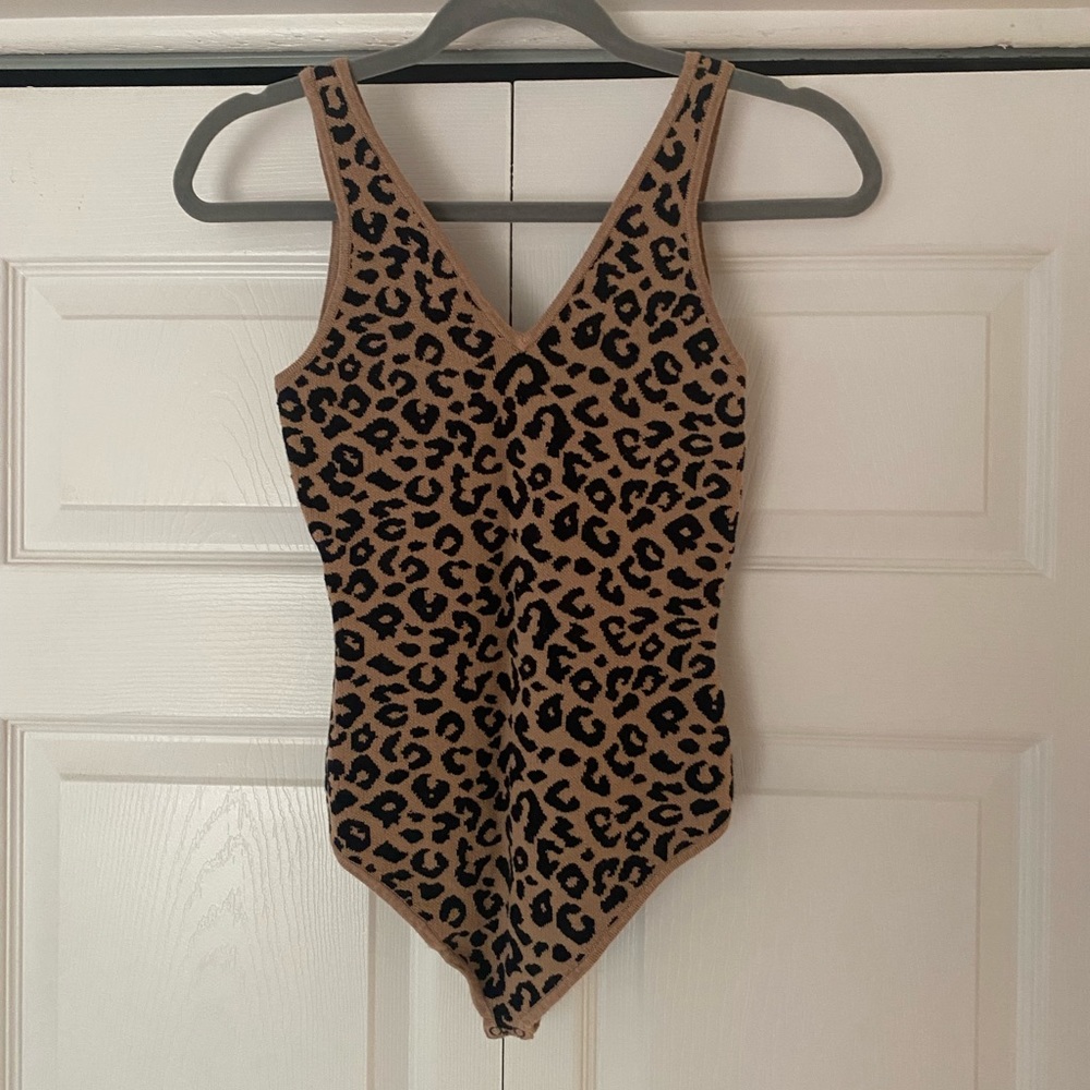 Abercrombie And Fitch Knit Leopard Print Bodysuit… - image 5